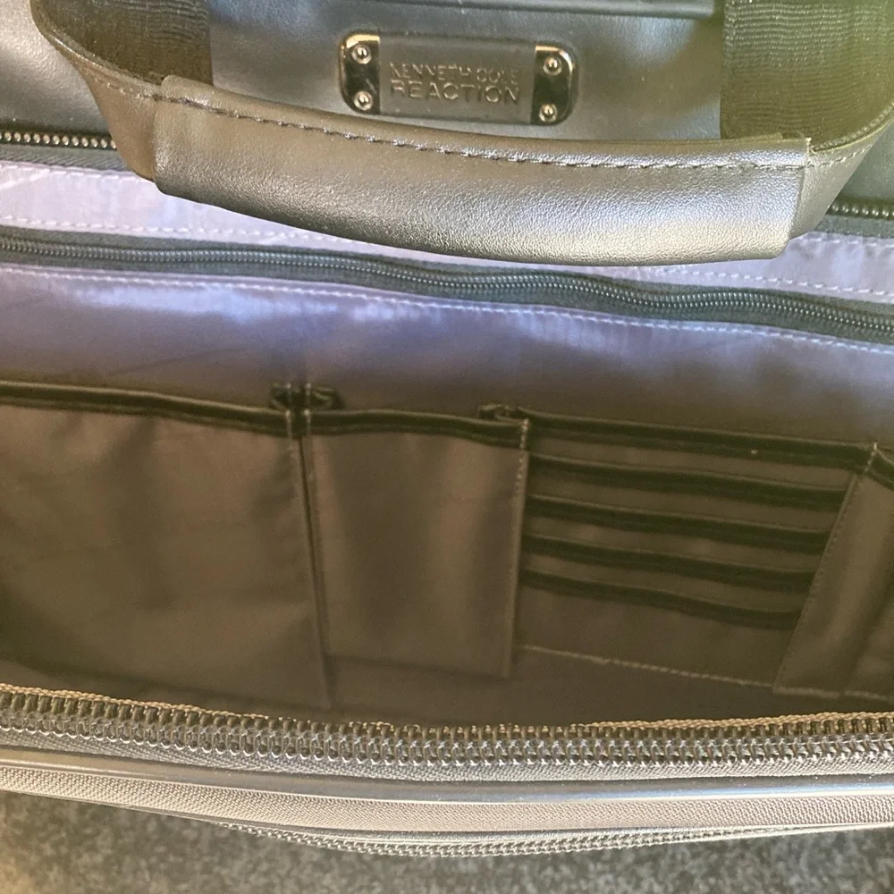 Kenneth Cole Reaction Black laptop case
